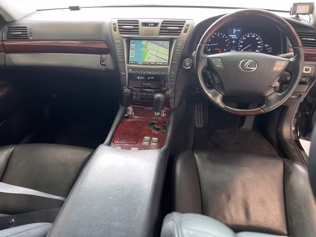 LEXUS LS460