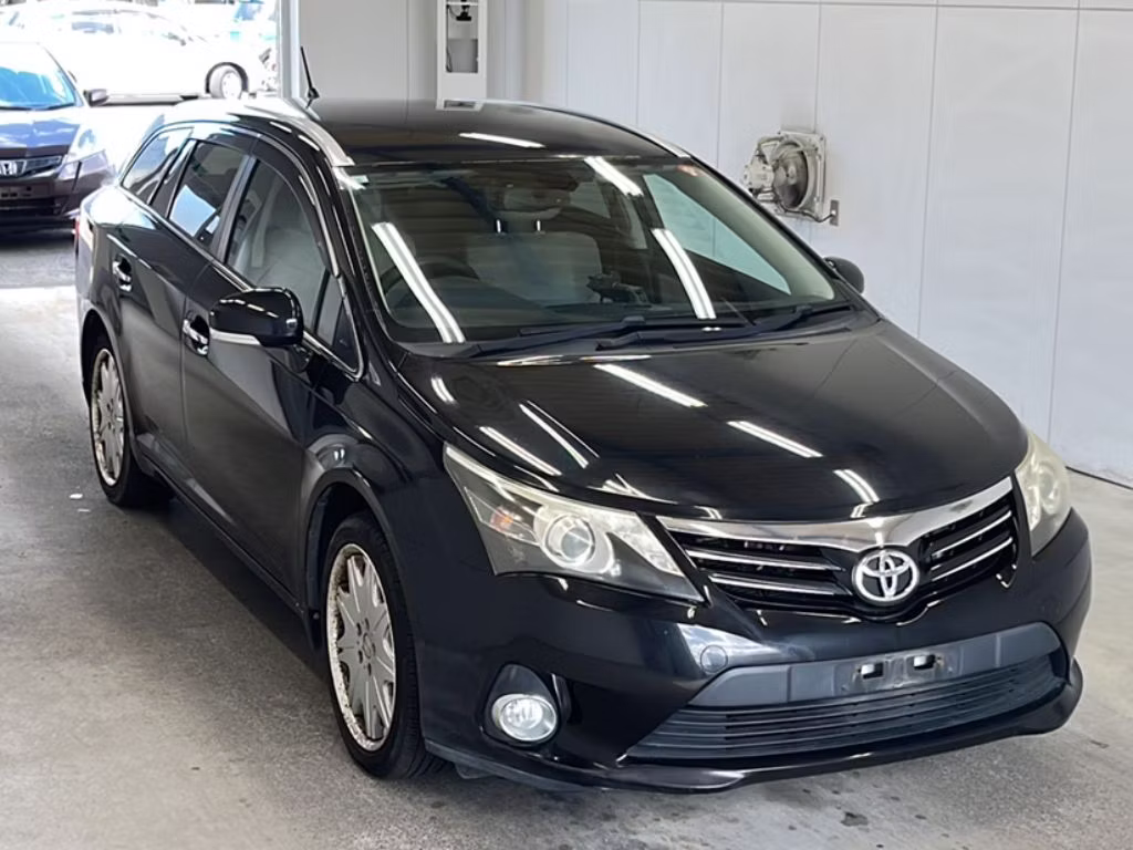 TOYOTA AVENSIS