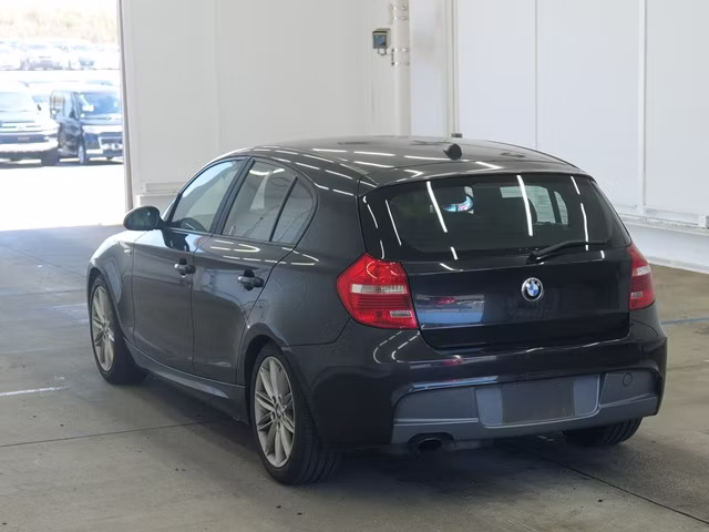 BMW 1-SERIES