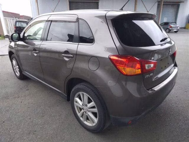 MITSUBISHI RVR