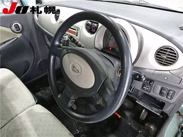 DAIHATSU MOVE LATTE