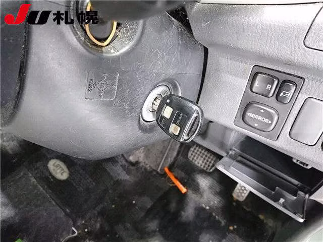DAIHATSU MOVE LATTE
