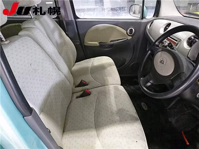 DAIHATSU MOVE LATTE