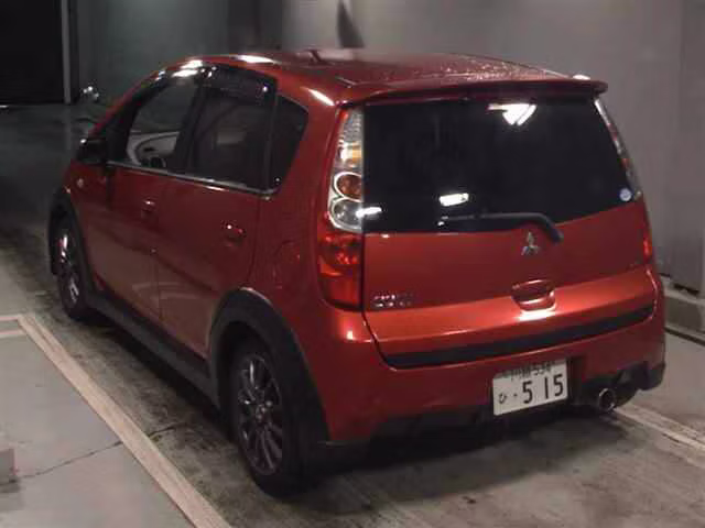 MITSUBISHI COLT