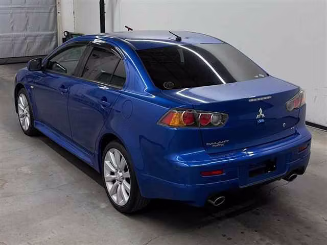 MITSUBISHI GALANT FORTIS