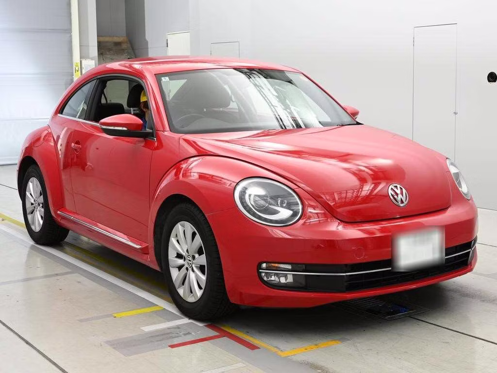 VOLKSWAGEN BEETLE