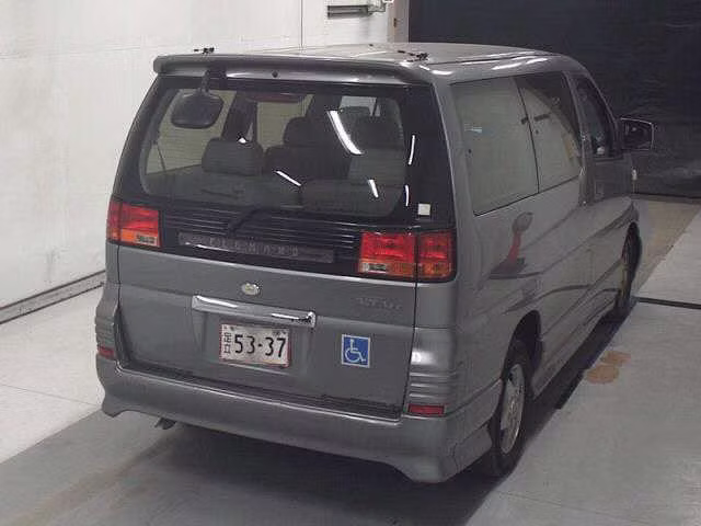 NISSAN ELGRAND
