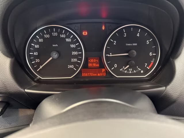 BMW 1-SERIES