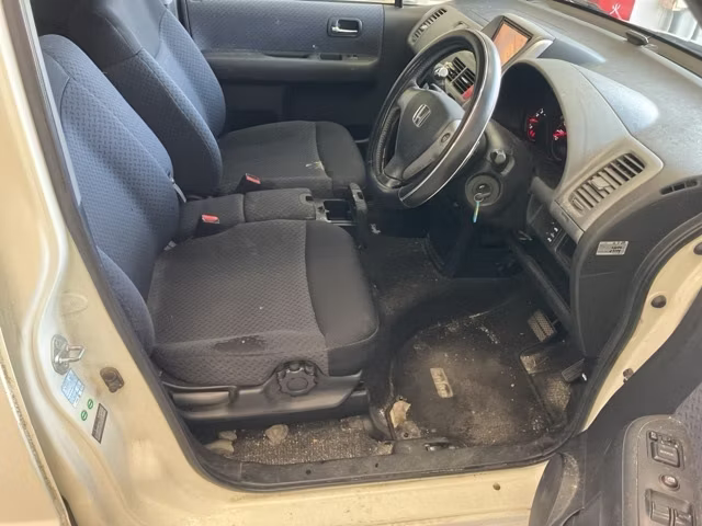 HONDA MOBILIO SPIKE