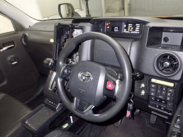 TOYOTA JPN TAXI