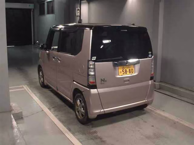 HONDA N-BOX+