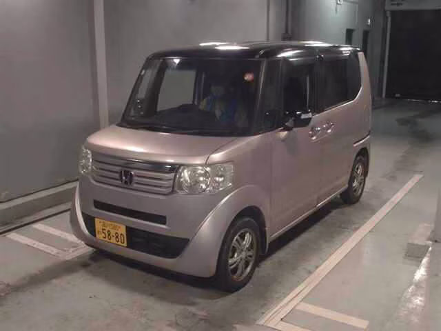 HONDA N-BOX+