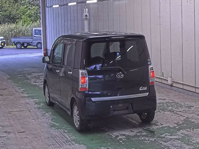 DAIHATSU TANTO EXE