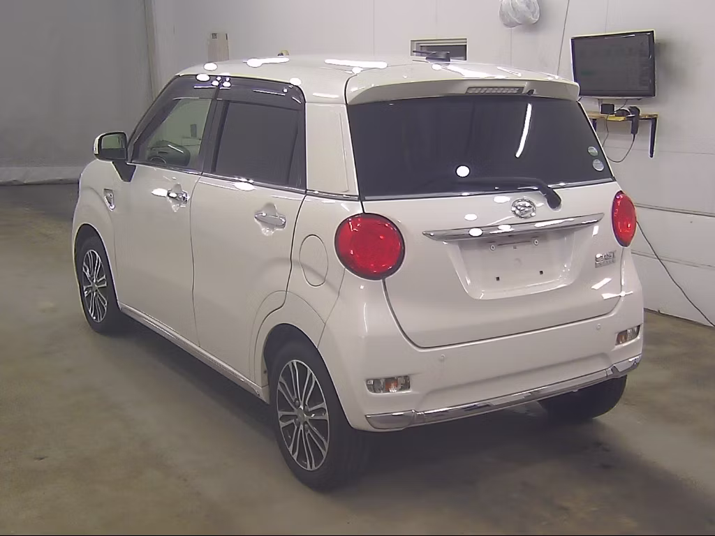 DAIHATSU CAST