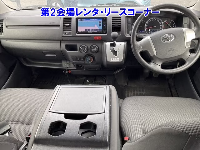 TOYOTA REGIUS ACE