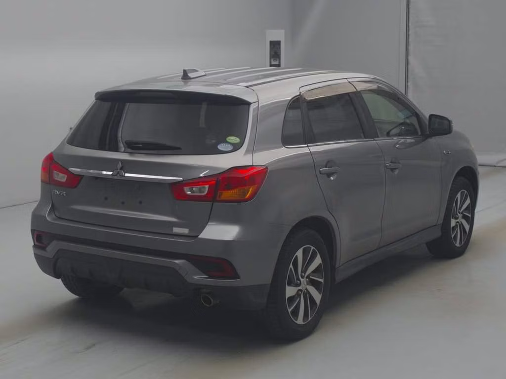 MITSUBISHI RVR