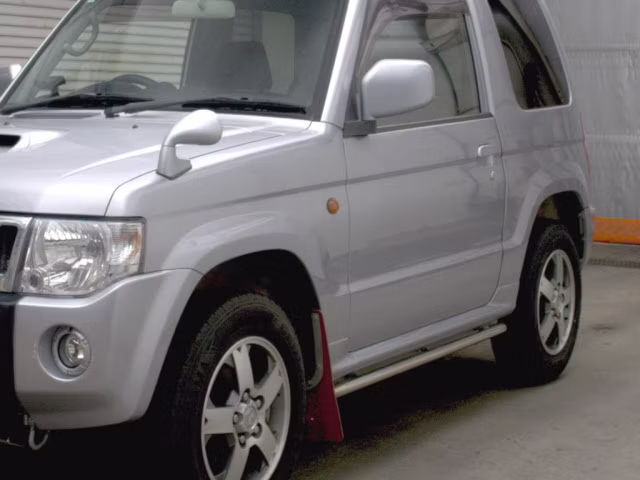 MITSUBISHI PAJERO MINI