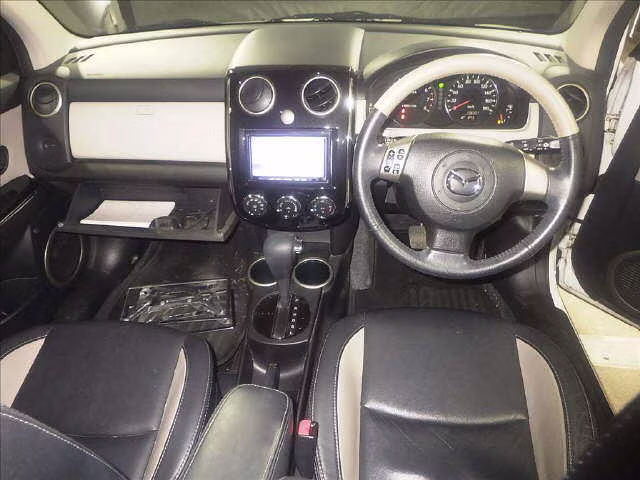 MAZDA VERISA