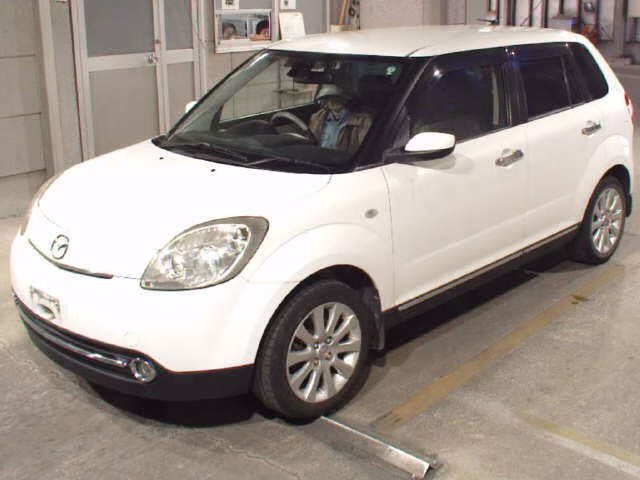 MAZDA VERISA