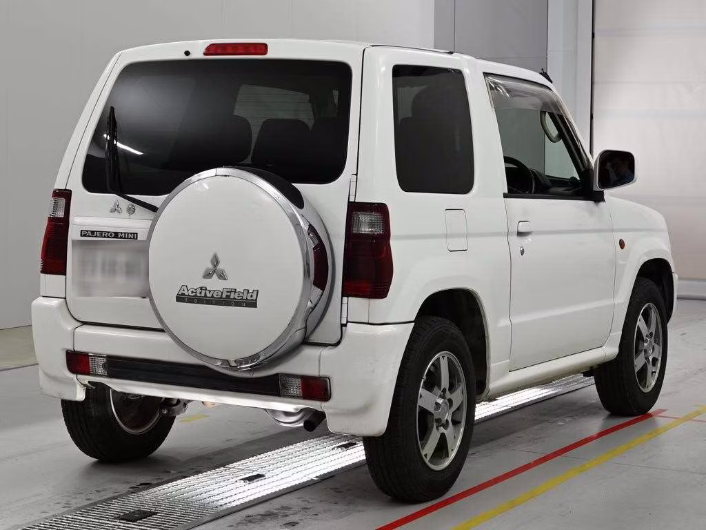 MITSUBISHI PAJERO MINI