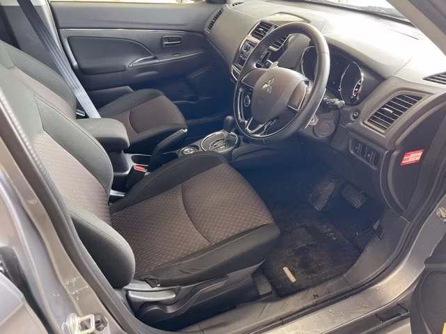 MITSUBISHI RVR