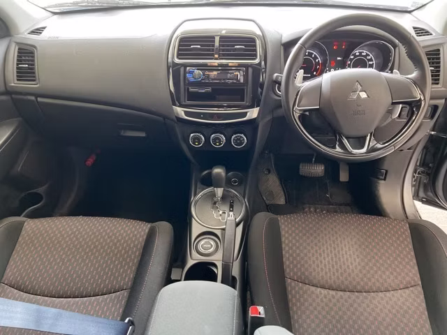 MITSUBISHI RVR