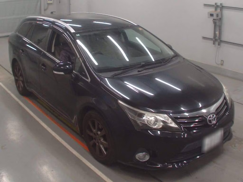 TOYOTA AVENSIS