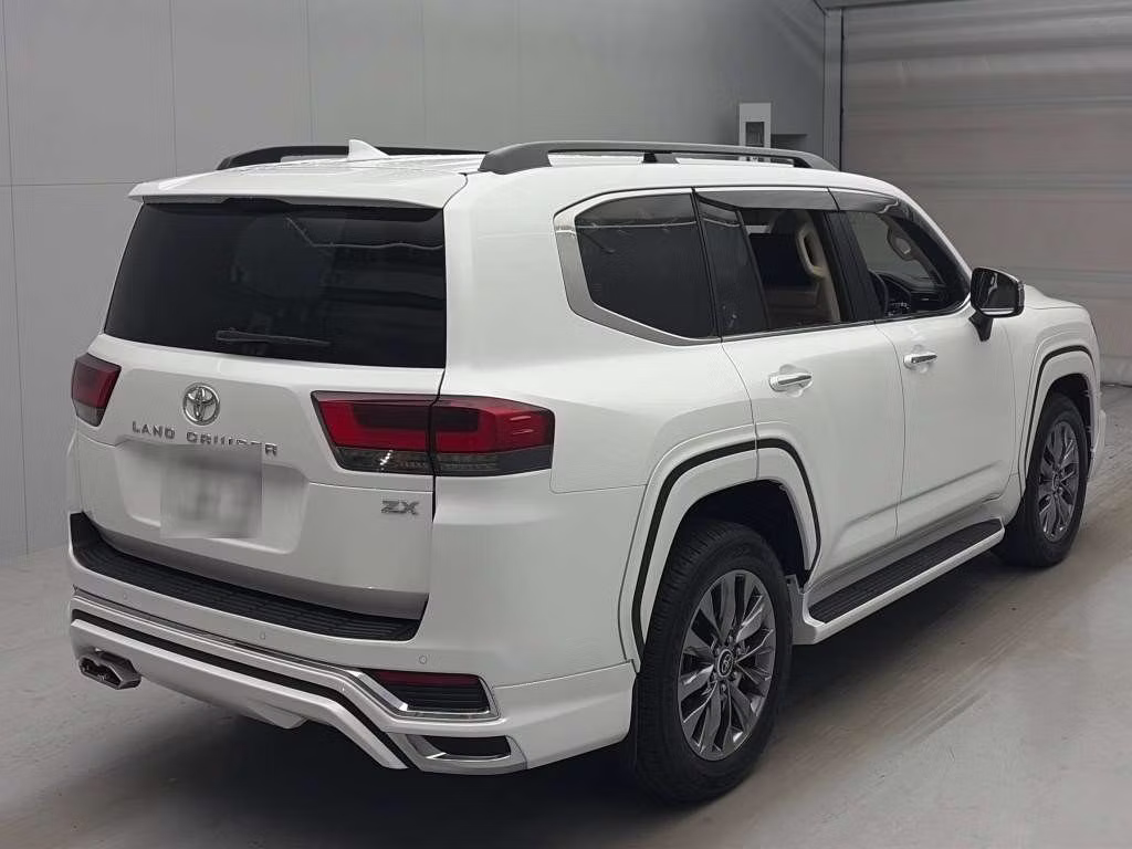 TOYOTA LAND CRUISER