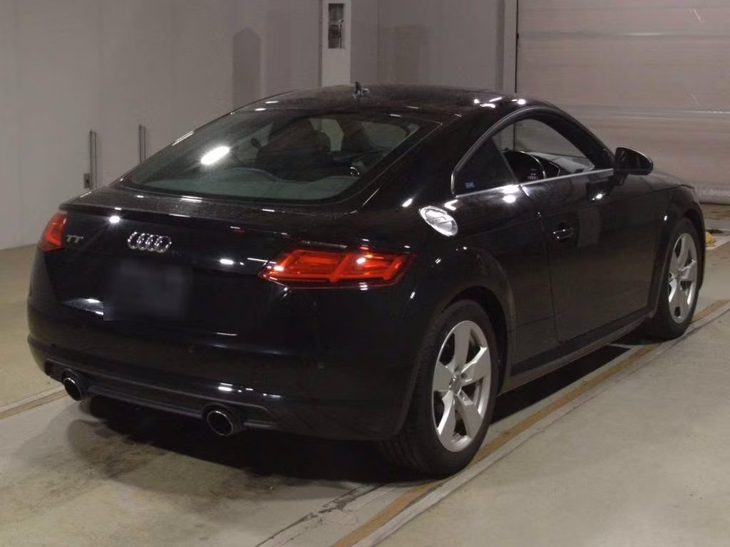 AUDI TT
