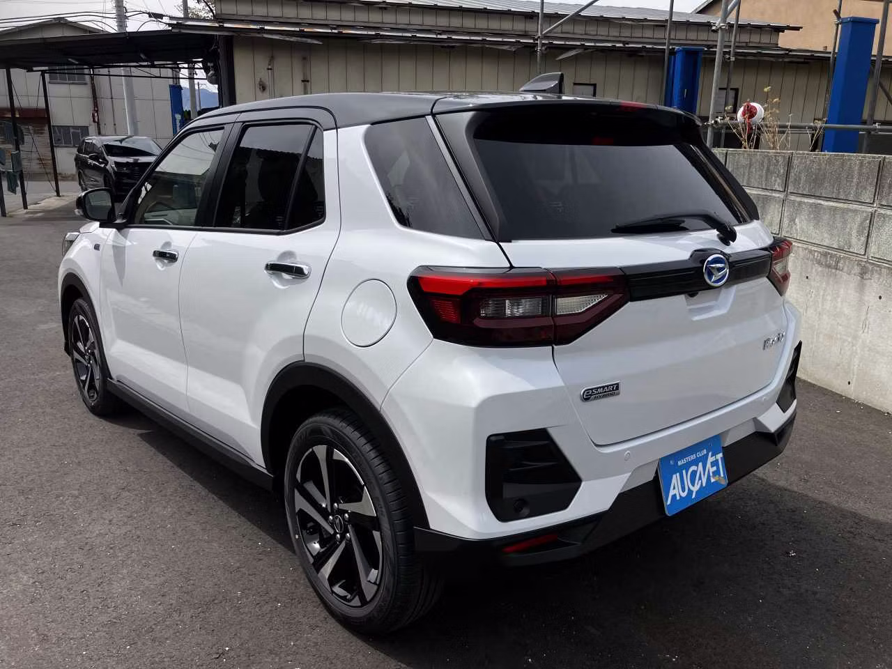 DAIHATSU ROCKY