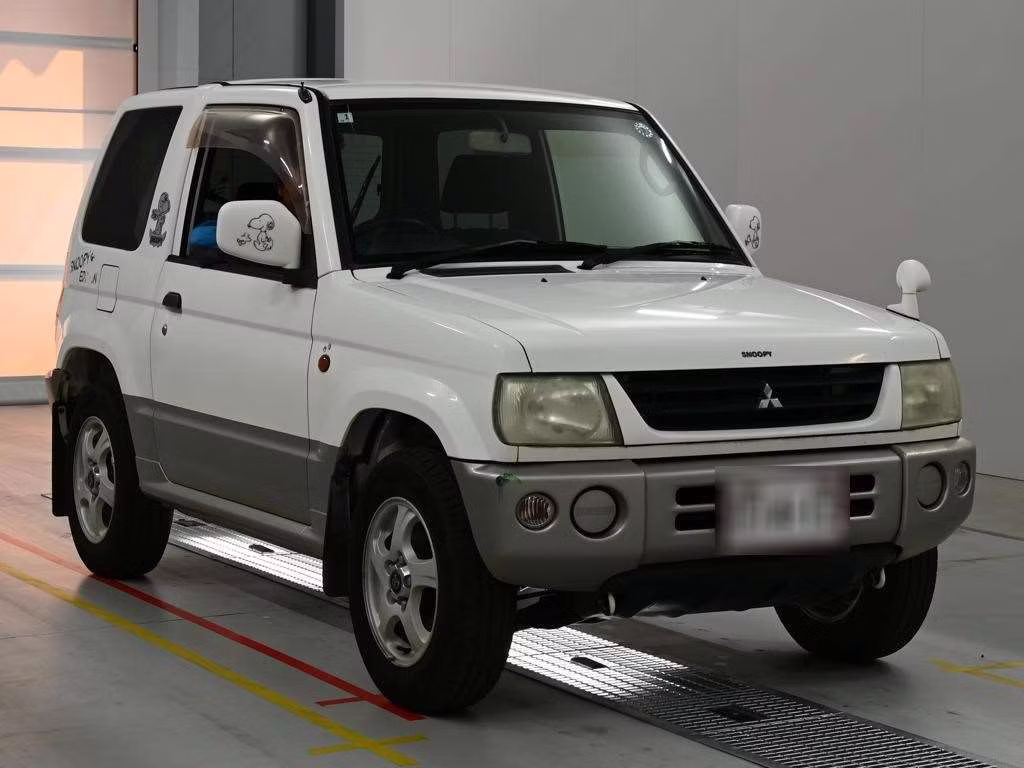 MITSUBISHI PAJERO MINI