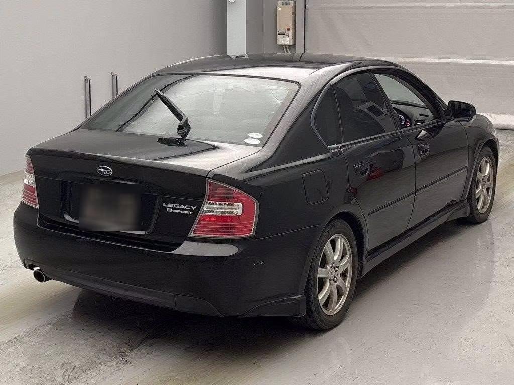 SUBARU LEGACY B4