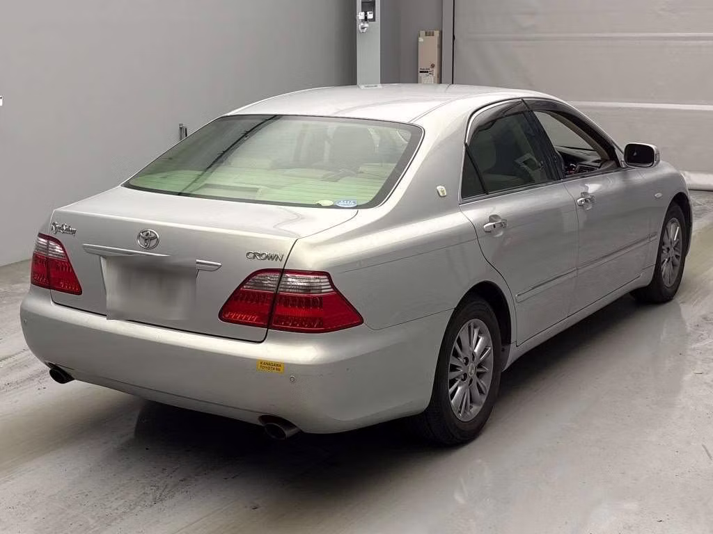 TOYOTA CROWN