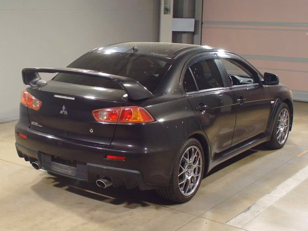 MITSUBISHI LANCER EVOLUTION