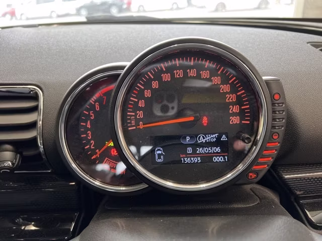 MINI CLUBMAN