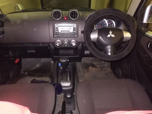 MITSUBISHI PAJERO MINI