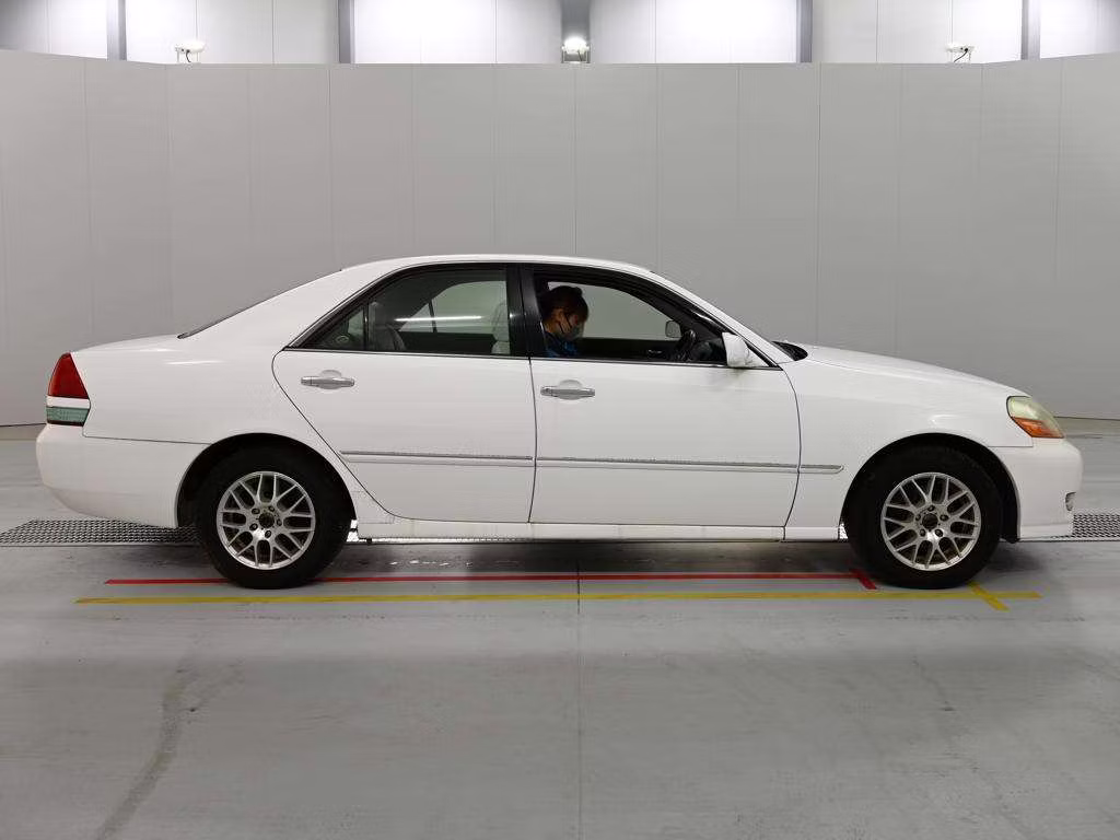 TOYOTA MARK II
