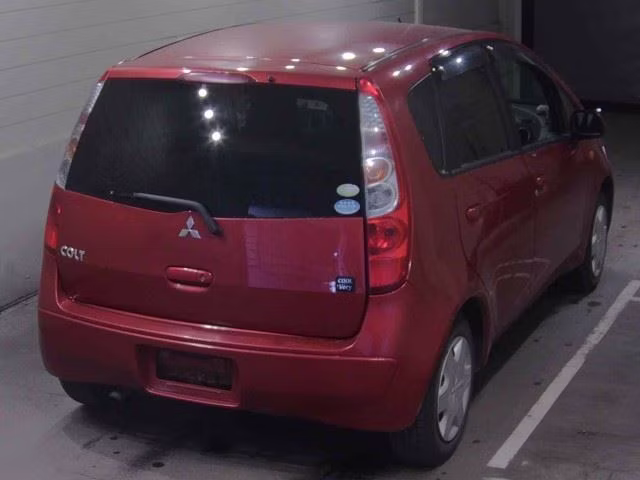 MITSUBISHI COLT
