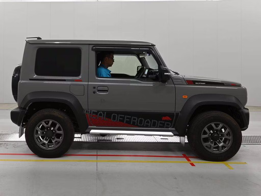 SUZUKI JIMNY SIERRA