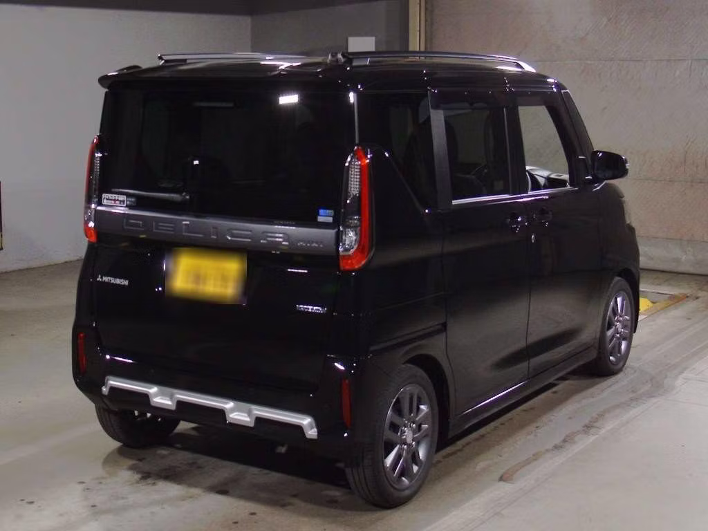 MITSUBISHI DELICA MINI