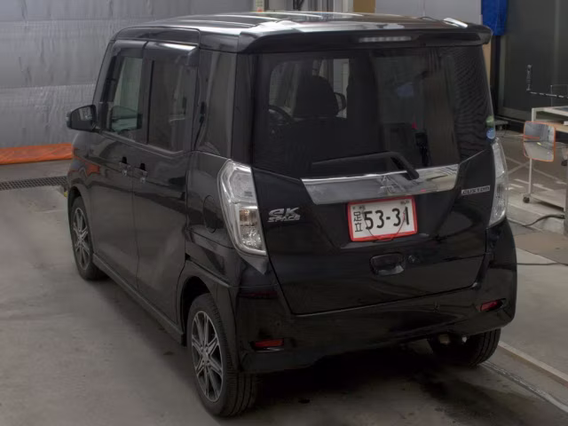MITSUBISHI EK SPACE