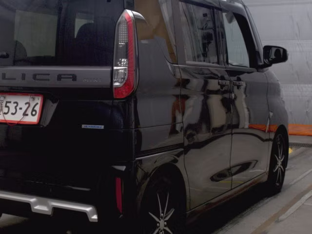 MITSUBISHI DELICA MINI