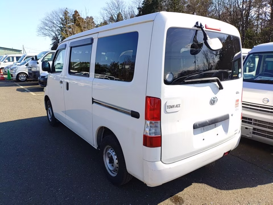TOYOTA TOWN ACE
