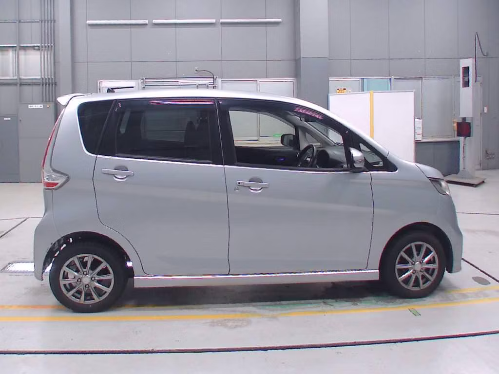 MITSUBISHI EK CUSTOM