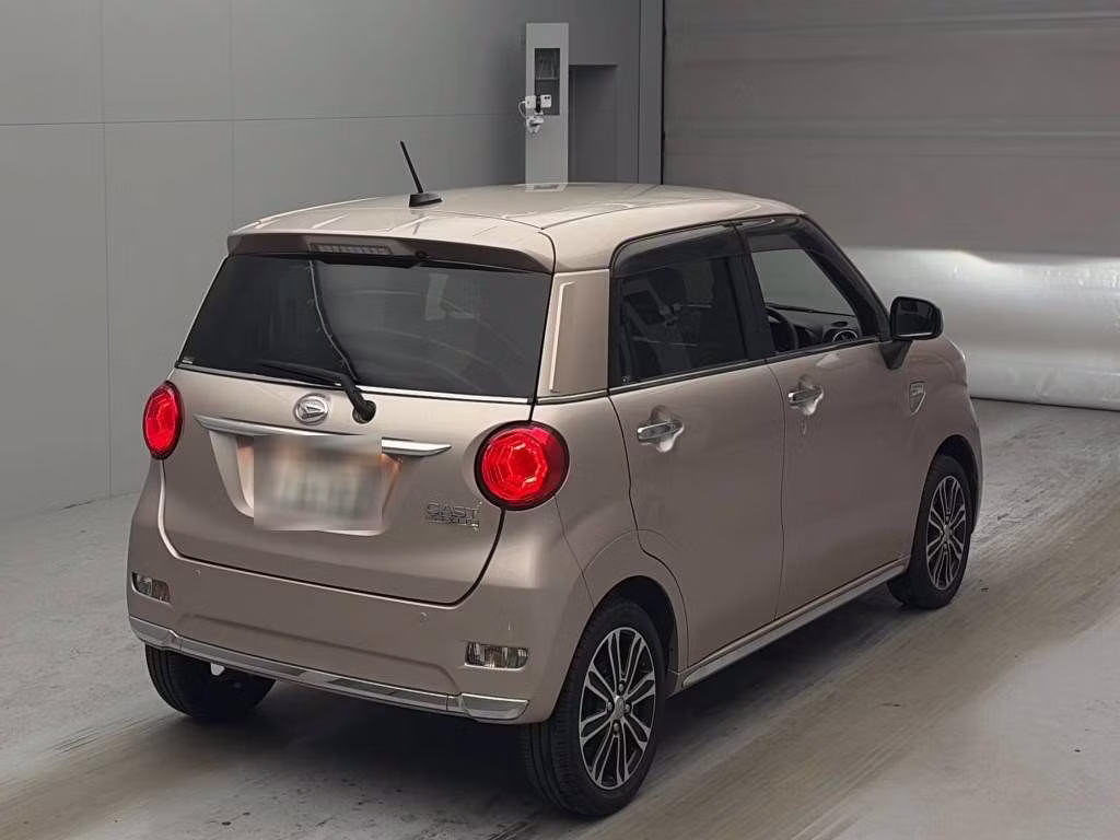 DAIHATSU CAST