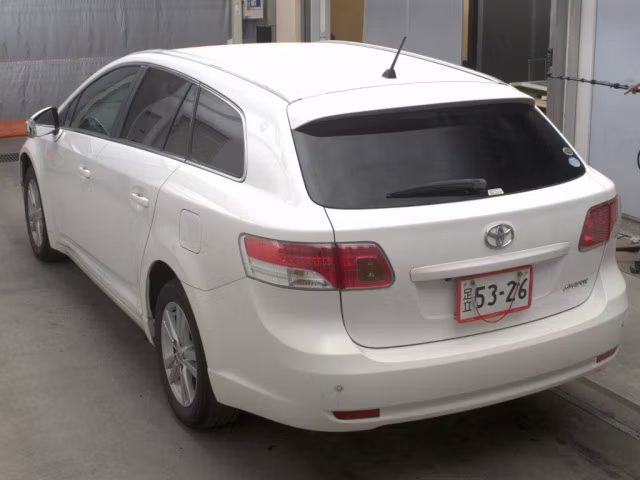 TOYOTA AVENSIS
