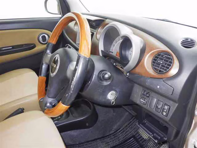 DAIHATSU MIRA GINO