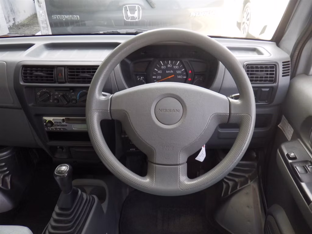 NISSAN CLIPPER