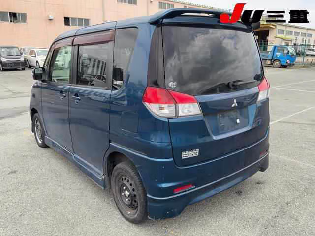 MITSUBISHI DELICA D:2