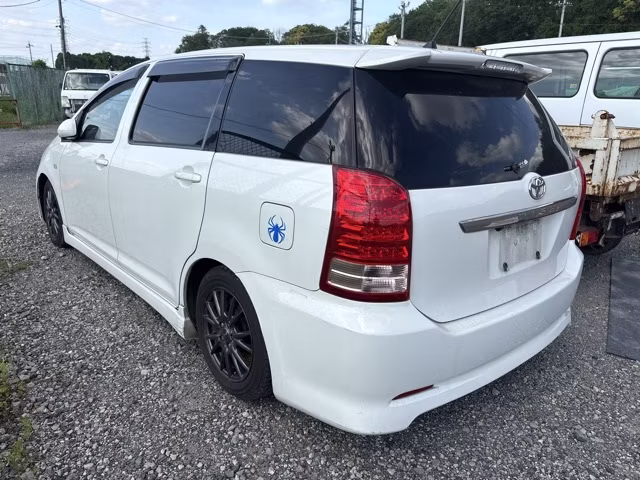 TOYOTA WISH